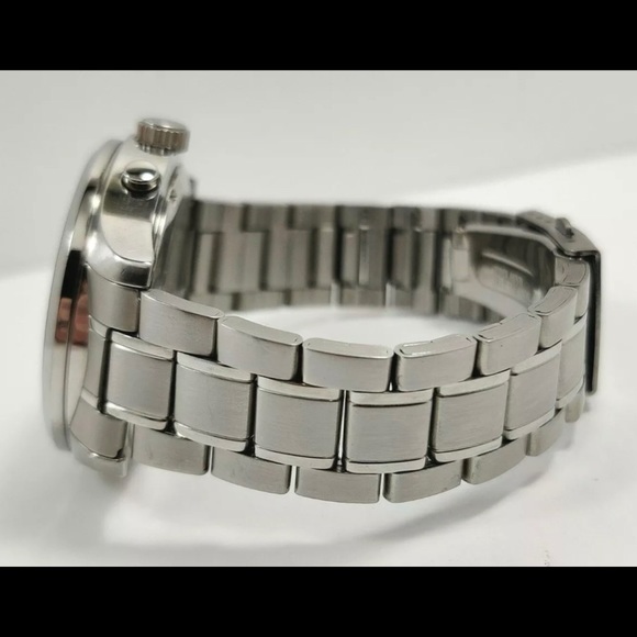 Seiko Quartz Chronograph Black Dial Men's Watch - Picture 8 of 9